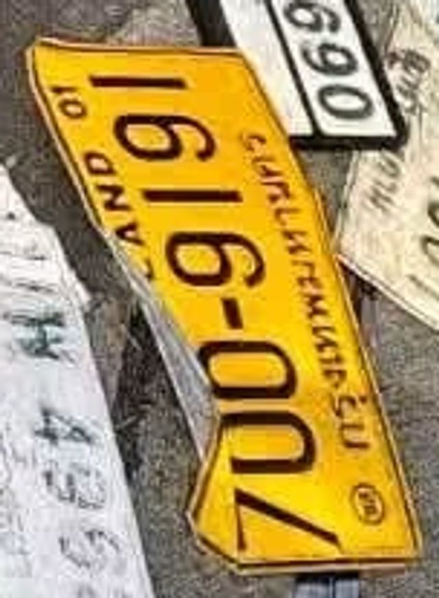 1616004