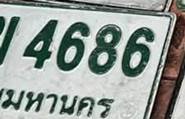 4686