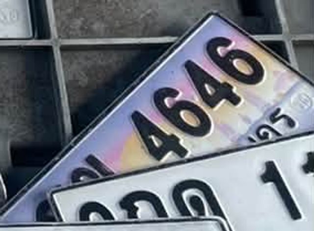 4646