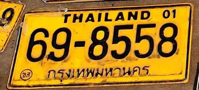 698558